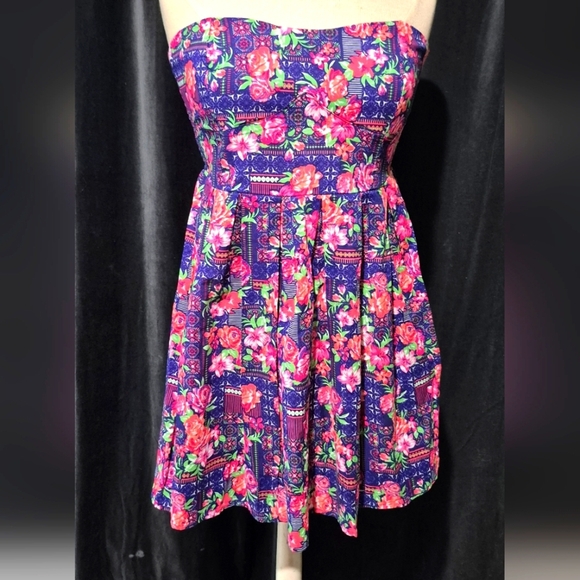 Floral Strapless Mini Dress - Picture 1 of 6